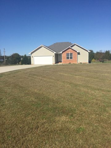 788 Six Mile Board Rd, Belvidere, TN 37306-2437