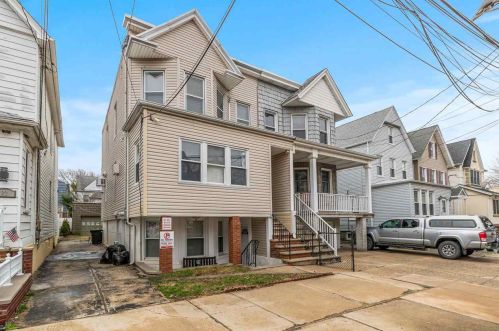 20 43rd St, Bayonne, NJ 07002-4806