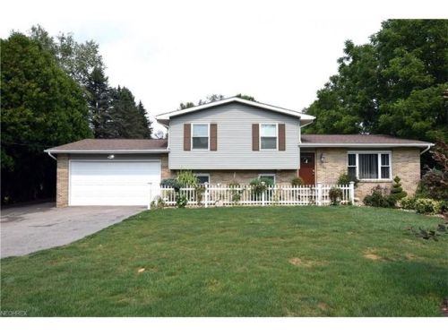 6629 Chestnut Ridge Rd, Hubbard, OH 44425-2906