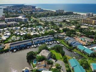 1273 Dockside Pl, Sarasota, FL 34242-8718