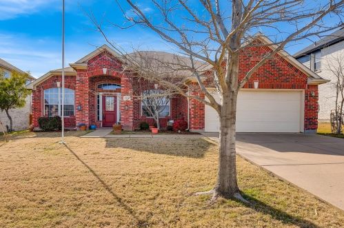 2715 Logan Dr, Midlothian TX  76063-5100 exterior