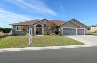 1070 Paullus Dr, Hollister, CA 95023-6482