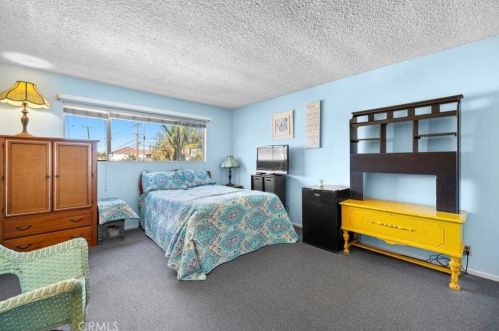 15328 Cranbrook Ave, Lawndale CA  90260-2425 exterior