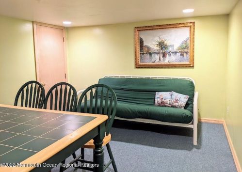 65 Bonnie Dr, Middletown NJ  07748-5110 exterior
