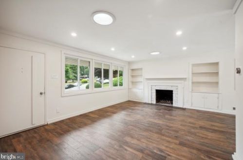 7 Greenbriar Ln, Newtown Square PA  19073-4005 exterior