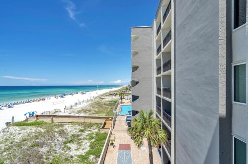 676 Santa Rosa Blvd, Fort Walton Beach FL  32548-6061 exterior