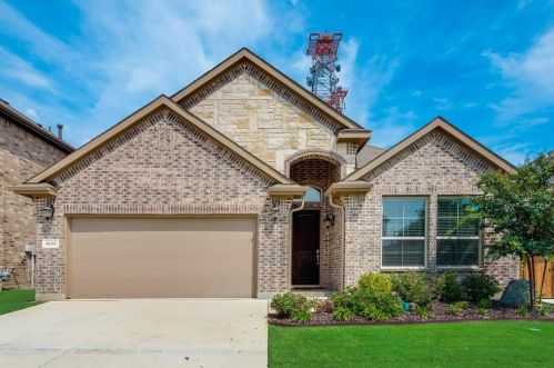 3605 Helm Ln, Denton TX  76210-8482 exterior