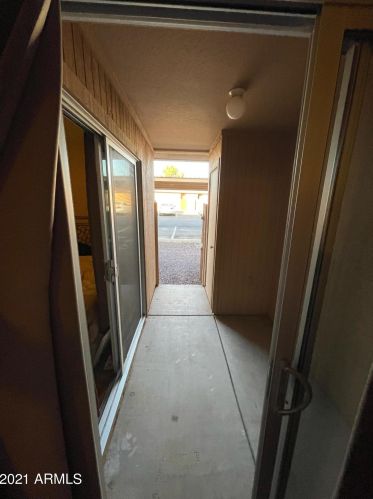 409 Blackhawk Dr, Phoenix AZ  85027-3710 exterior
