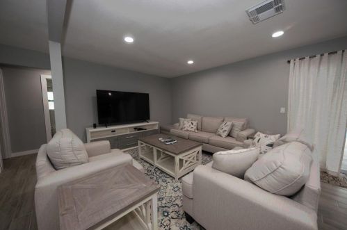 5604 102nd Ave, Pinellas Park FL  33782-3306 exterior