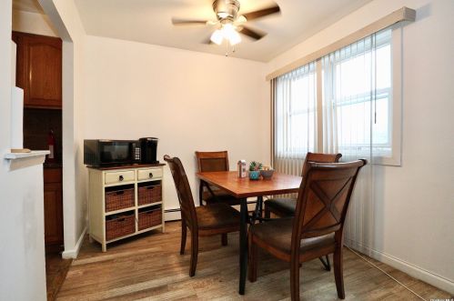 225 Beach 19th St, Far Rockaway NY  11691-4419 exterior