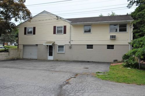 115 Ray Blvd, Poughkeepsie, NY 12603-1065