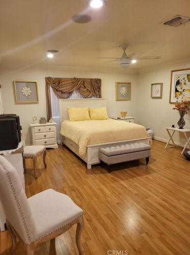 11803 Casimir Ave, Hawthorne CA  90250-1994 exterior