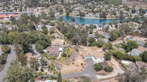 29885 Camino Del Sol Dr, Temecula CA  92592-2114 exterior