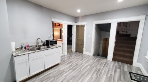 2028 Becher St, Milwaukee, WI 53215-2557
