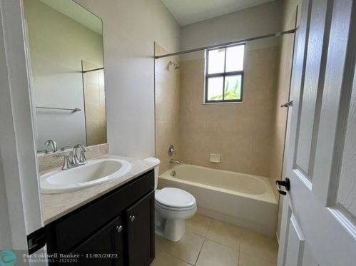 8359 38th St, Hollywood FL  33024-3130 exterior