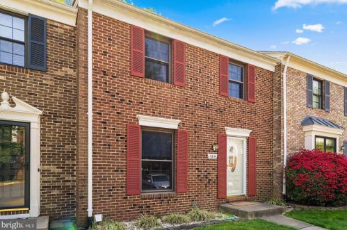 6045 Clerkenwell Ct, Springfield, VA 22015-3224