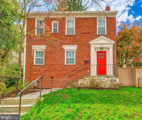 4636 Verplanck Pl, Washington, DC 20016-2434