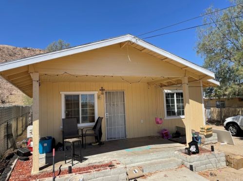 310 3rd Ave, Barstow, CA 92311-2328