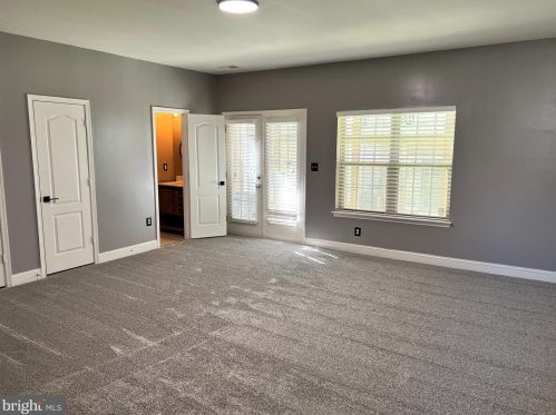 4409 Potomac Highlands Cir, Triangle VA  22172-1782 exterior