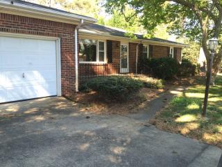 1033 Valmire Dr, Chesapeake VA  23320-4729 exterior