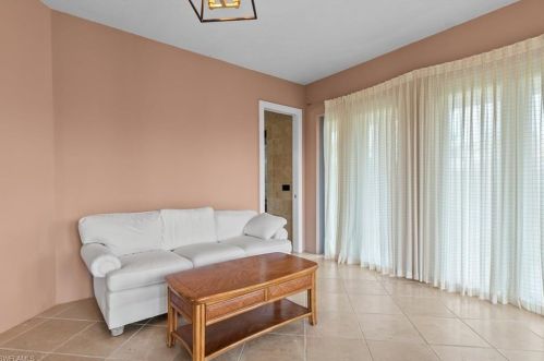 4150 Dingman Dr, Sanibel FL 33957-5107 exterior