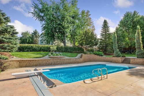13830 Elkhart Rd, Saint Paul, MN 55124-9248