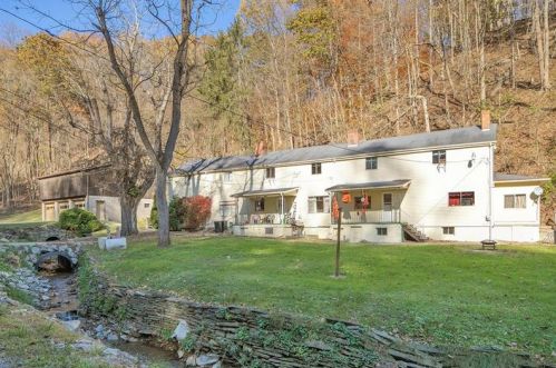 123 Houston Run Rd, Finleyville, PA 15332-3030