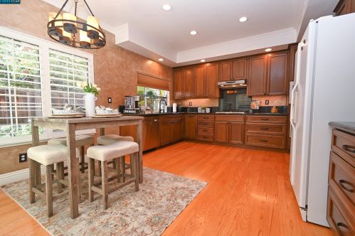 122 Tivoli Ln, Danville CA  94506-4602 exterior