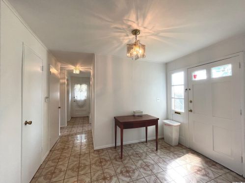 338 Wicks Ave, Babylon NY  11703-1511 exterior