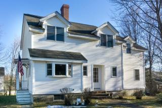 51 River Rd, Tewksbury, MA 01876-1035