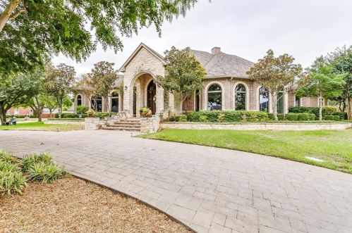 1122 Berkley Dr, Cleburne, TX 76033-6660