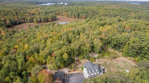 3 Century Dr, Raymond NH  03077-1544 exterior