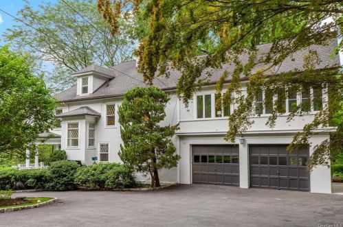 365 Elm Rd, Briarcliff NY  10510-2207 exterior