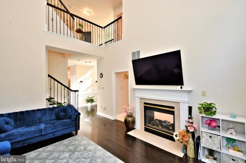 309 Meadow View Ln, Lansdale PA  19446-5932 exterior