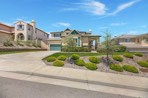 57 Volta Del Tintori St, Lake Elsinore CA  92532-0143 exterior