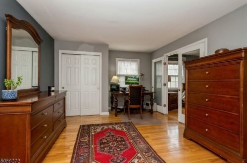 2106 Primrose Ln, Martinsville NJ  08836-2218 exterior