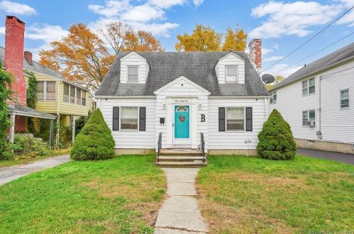 345 Salem St, Bridgeport, CT 06606-4683