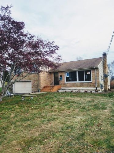 76 Admiral Dr, United States Coast Guard Ac, CT 06320-4202