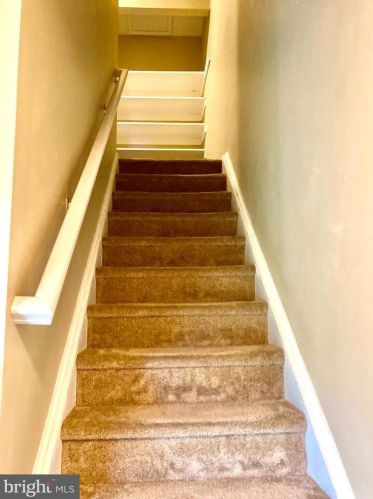 268 Green Blade Dr, Dover DE  19904-2646 exterior