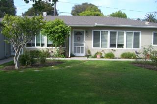 384 La Perle Pl, Costa Mesa CA  92627-3758 exterior