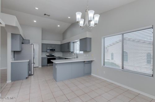 15505 Palisades Blvd, Scottsdale AZ 85268-2755 exterior