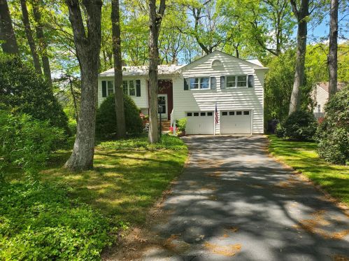 311 Oak Hollow Rd, Bricktown, NJ 08724-2002