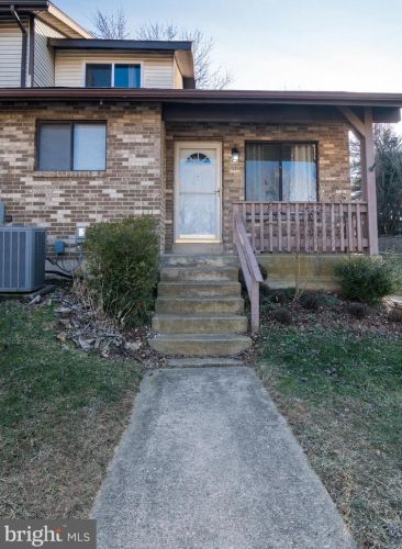 9 Cedar Creek Ct, Bear DE  19701-1001 exterior