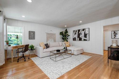 605 Canyon Dr, Glendale, CA 91206-2611
