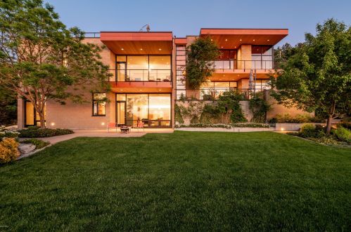 4570 Thousand Oaks Dr, Salt Lake City, UT 84124-3975