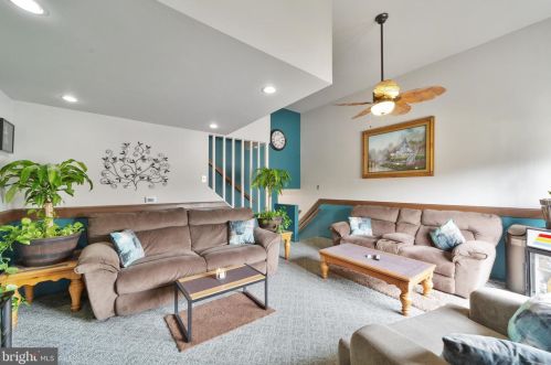 152 Ervin Ave, Boothwyn, PA 19061-4314