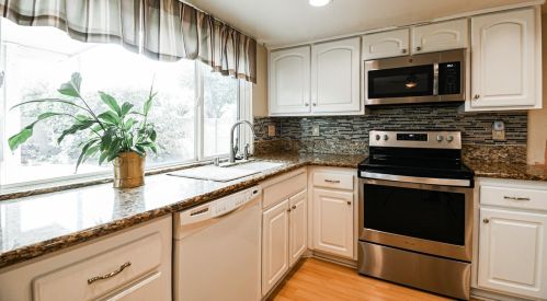 946 Mathewson Ave, Placentia CA  92870-2141 exterior