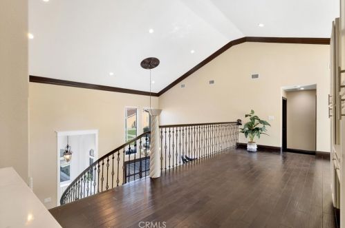 2340 Robinhood Pl, Orange CA  92867-1851 exterior