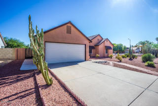 13001 55th Dr, Glendale, AZ 85304-1224