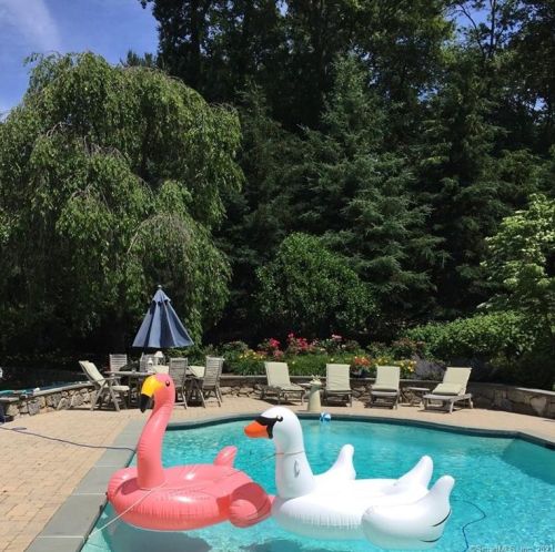 28 Red Coat Rd, Westport, CT 06880-1412